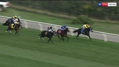 2025 Natalma Stakes: Corsia Veloce Surprises in Turf Triumph